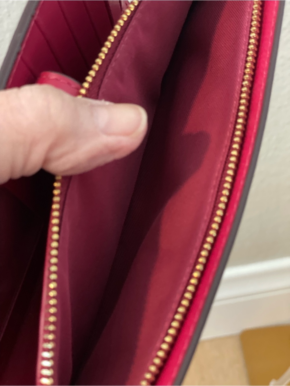 COACH Bright Pink/Fuchsia Leather Large Bifold Wallet With Gold Hardware - Picture 6 of 6